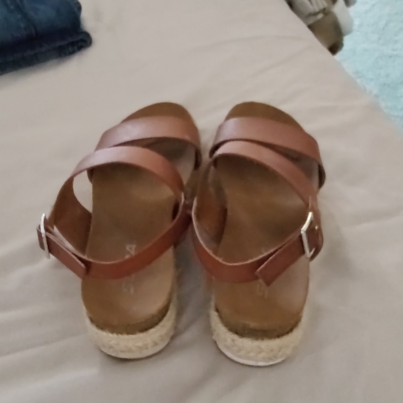 Shoes - Picture 3 of 3